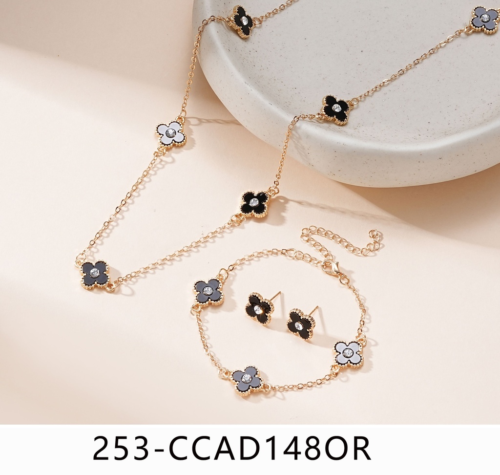 collar y aro y pulsera