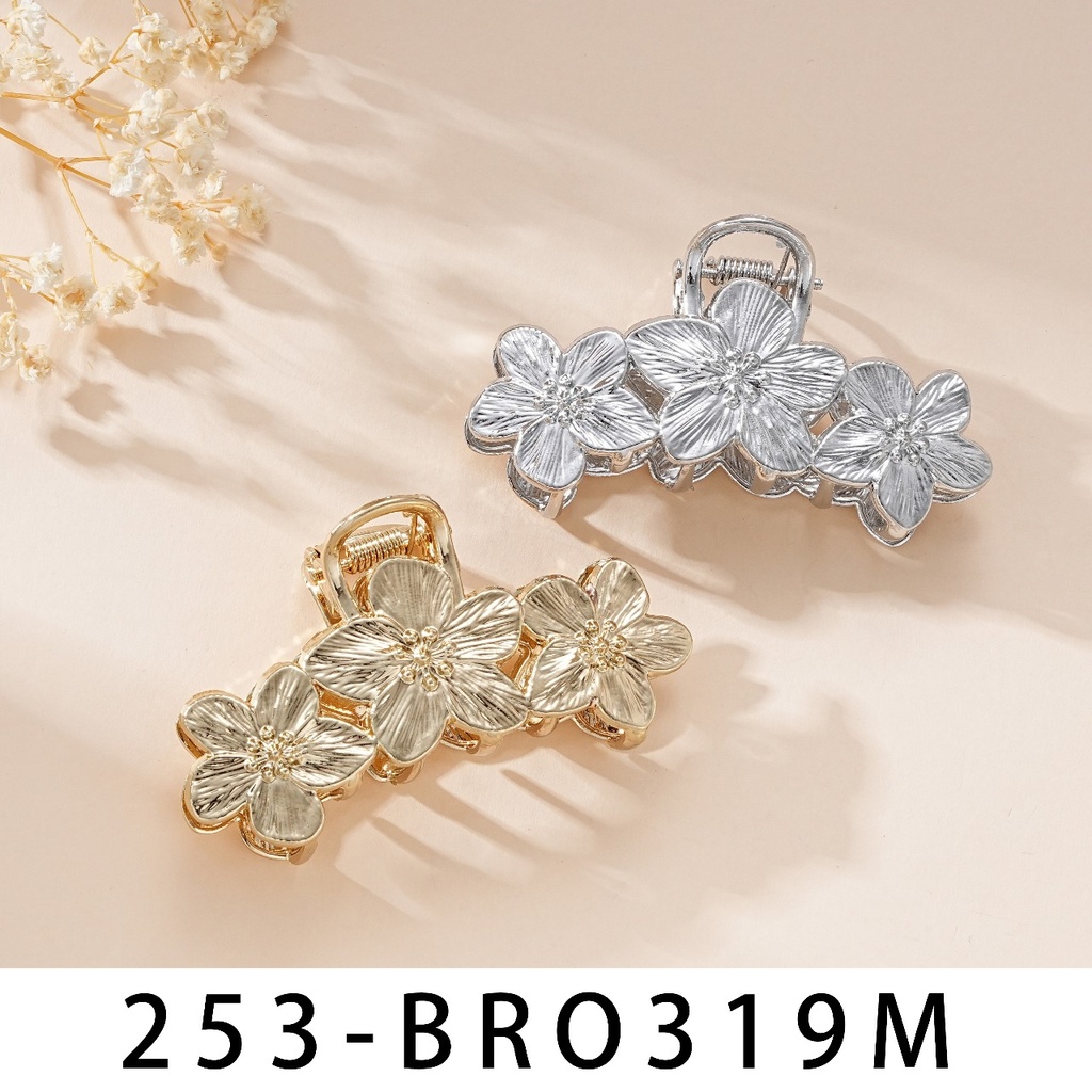 broche