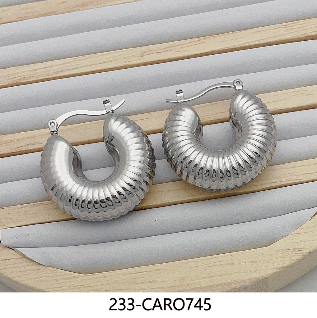 233-CARO745