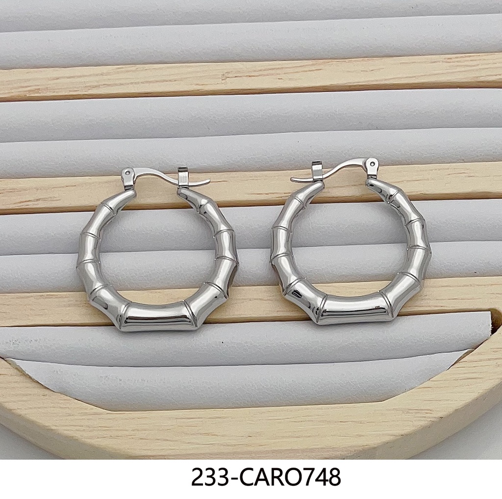 233-CARO748