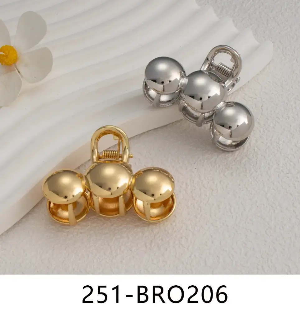 broche
