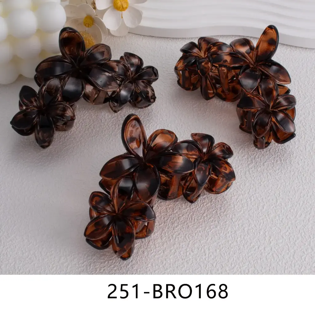 broche