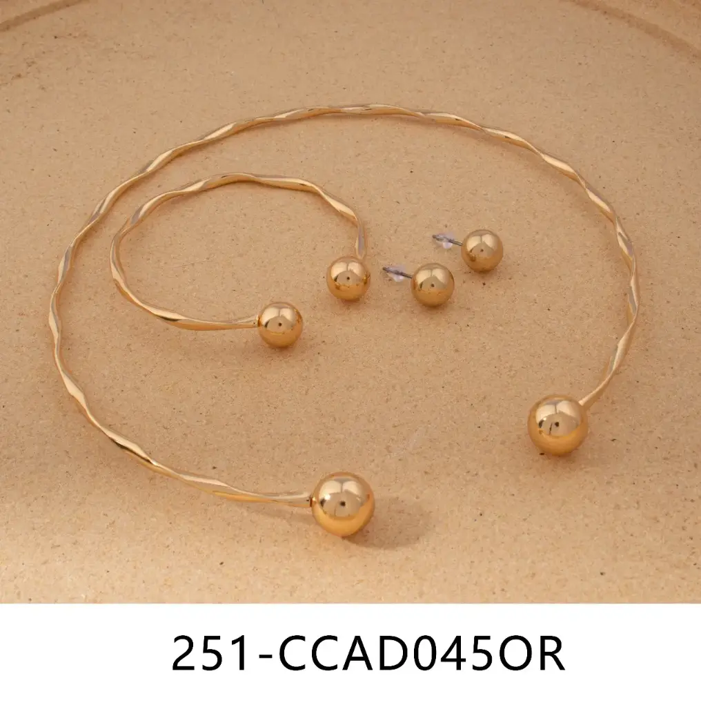 Collar y aro y Pulsera