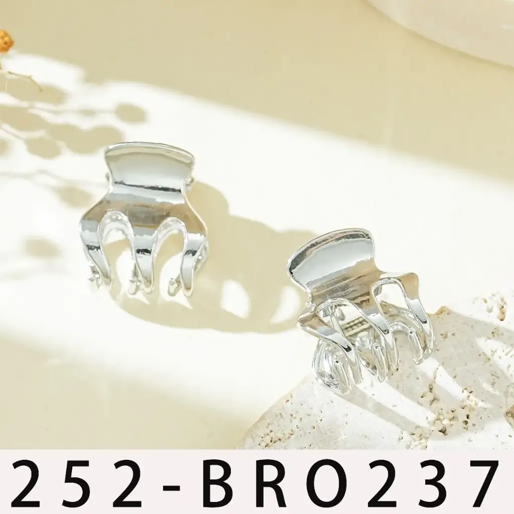 Broche