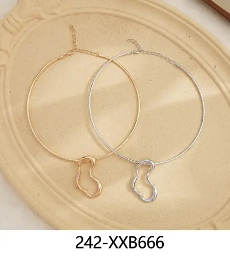 [242-XXB666] Collar