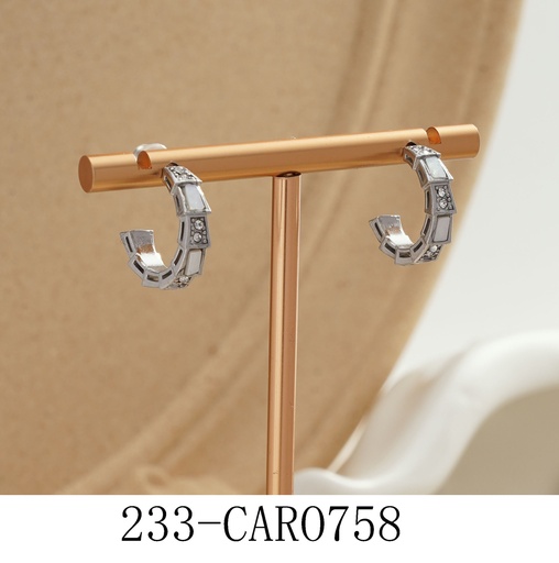 [233-CARO758] ARO