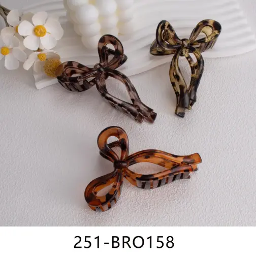 [251-BRO158] broche