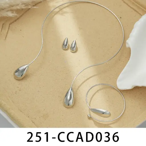 [251-CCAD036] collar y aro y pulsera