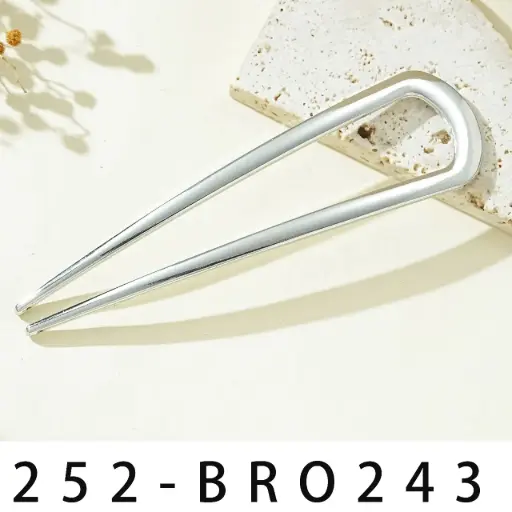 [252-BRO243] Broche